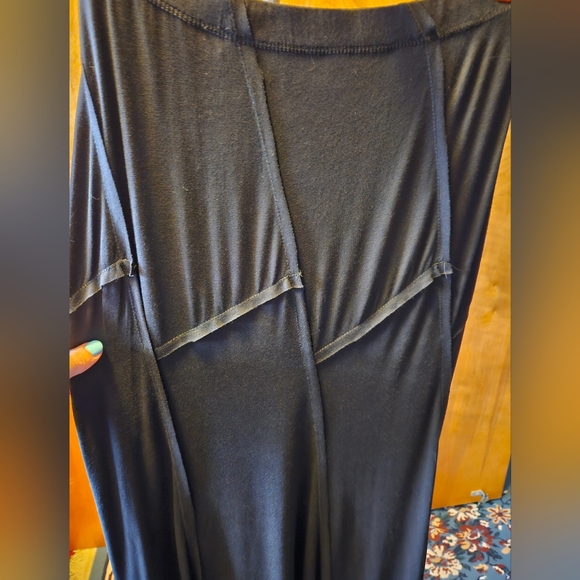 Studio M SMALL black maxi skirt - Picture 3 of 7